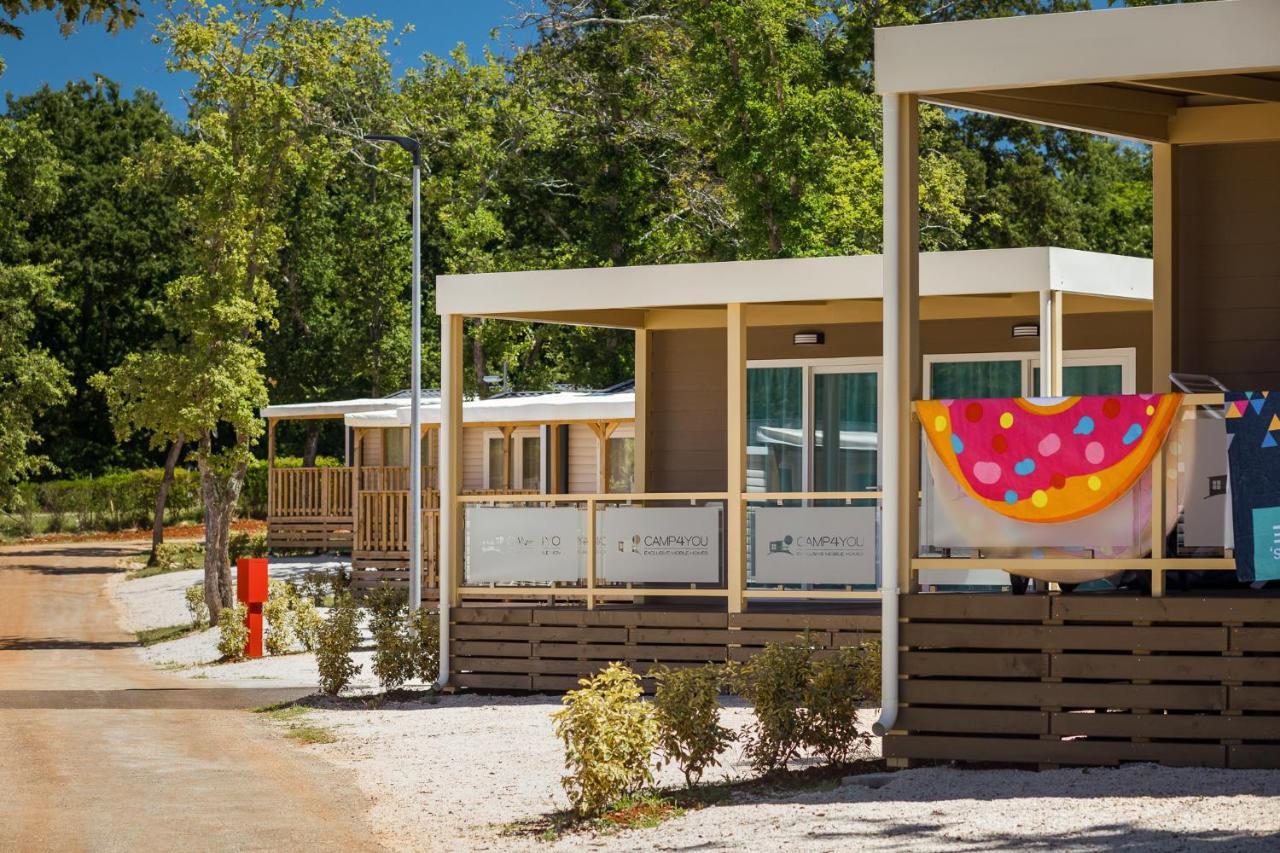 Mobile Homes Premium Relax Park Umag By Camp4You Karigador Exterior foto